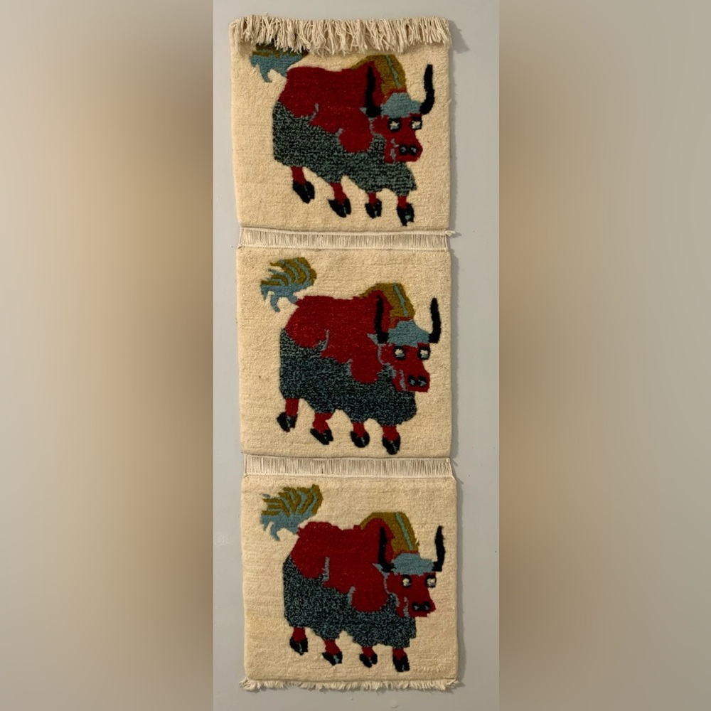 Retro Wool Tapestry – 3 Bulls Design Wall Hanging